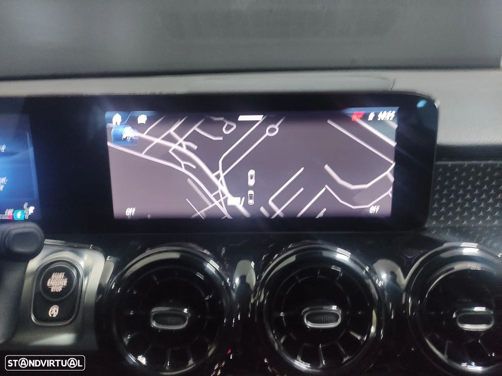 Mercedes-Benz GLB 180 d Progressive - 18