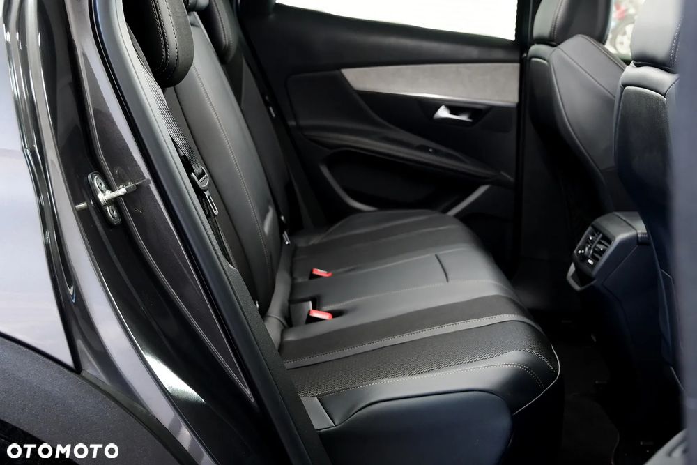 Peugeot 3008 1.6 PureTech Hybrid4 PHEV GT S&S EAT8 - 23