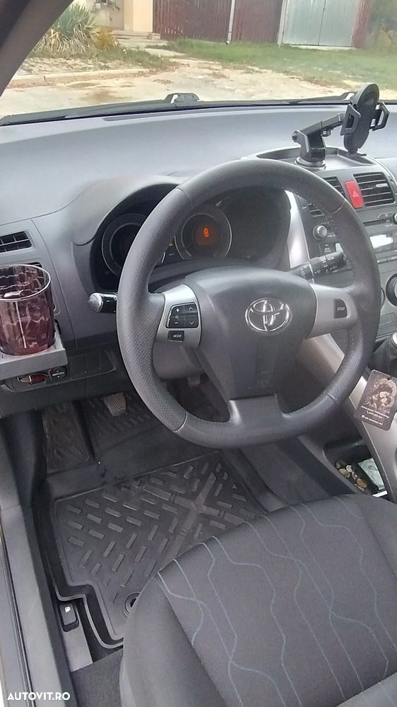 Toyota Auris - 4