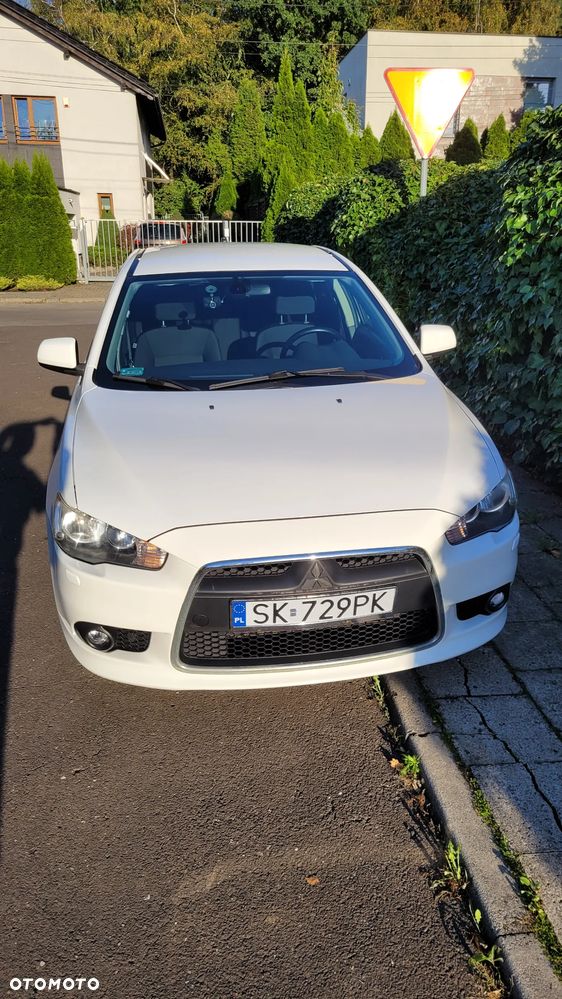 Mitsubishi Lancer - 12