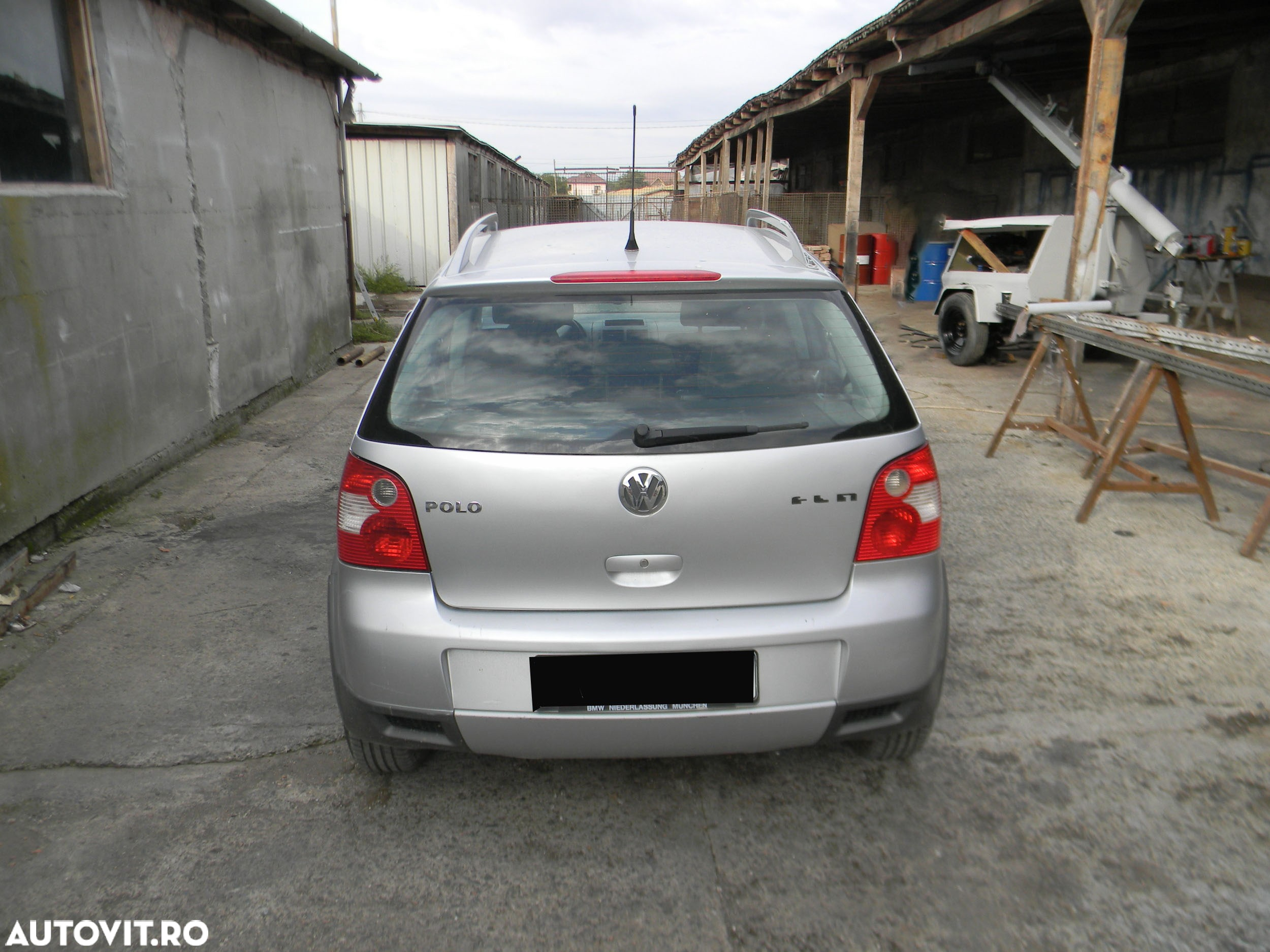 Dezmembrari  VW POLO (9N, 9N3)  2001  > 2012 1.4 16V Benzina - 25