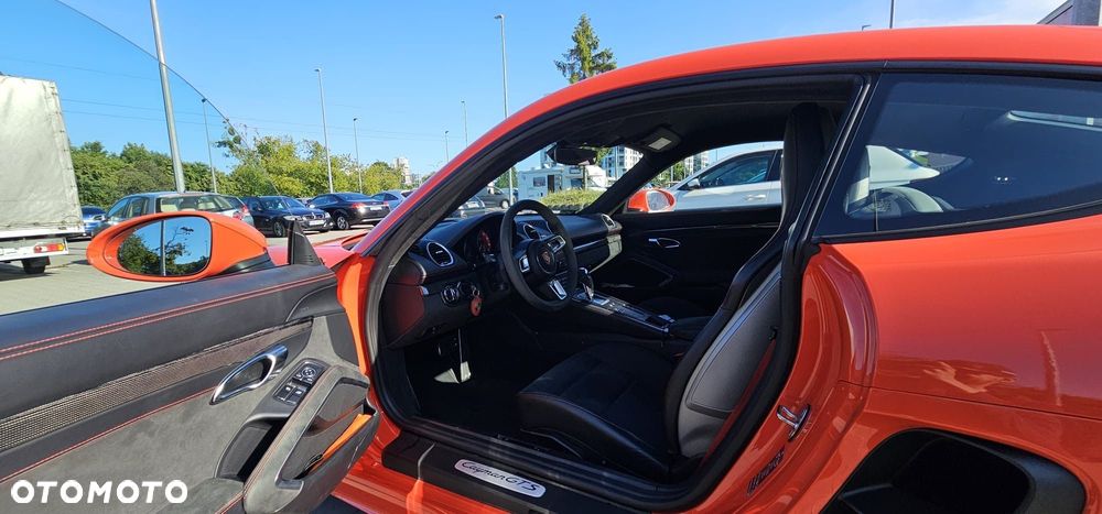 Porsche 718 Cayman - 21