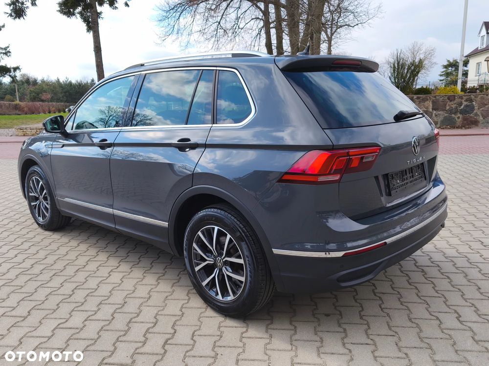 Volkswagen Tiguan - 14