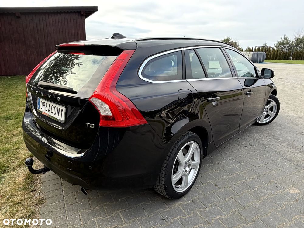 Volvo V60 T3 Edition - 16