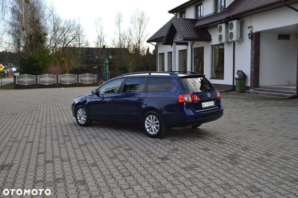 Volkswagen Passat - 8