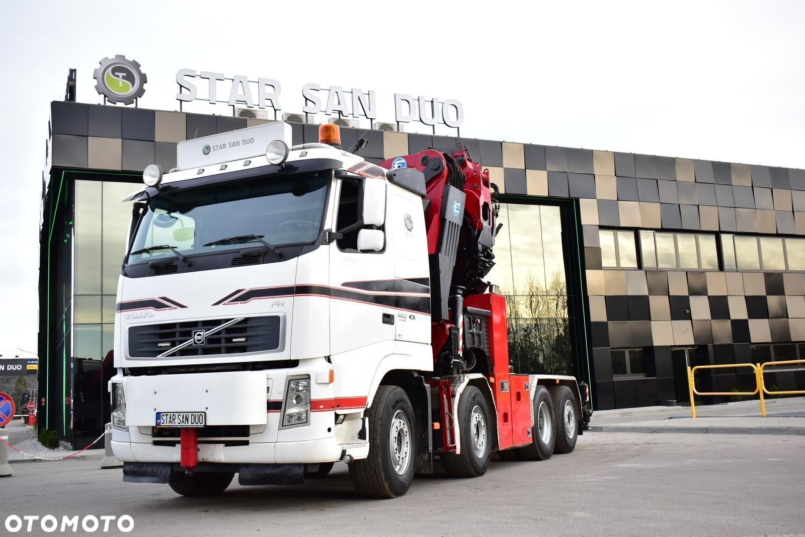Volvo FH 520 8x2 EFFER 850 Fly Jib HDS Żuraw Wciągarka - 11