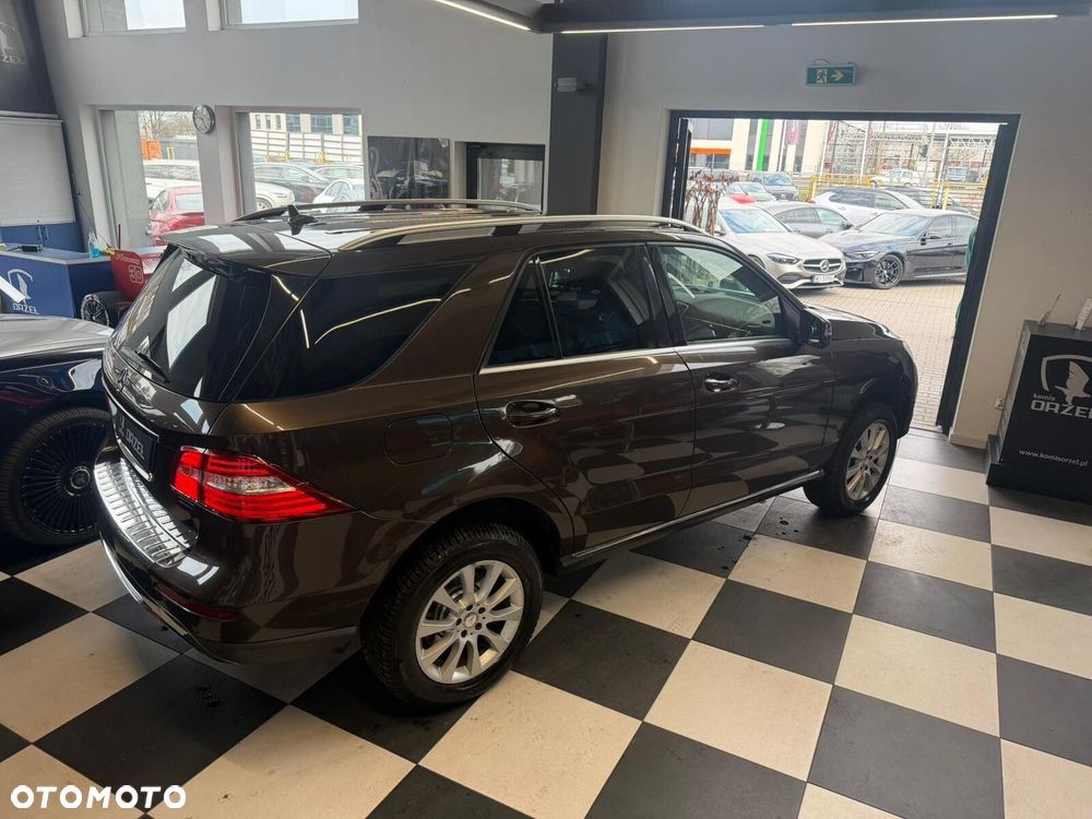 Mercedes-Benz ML - 4