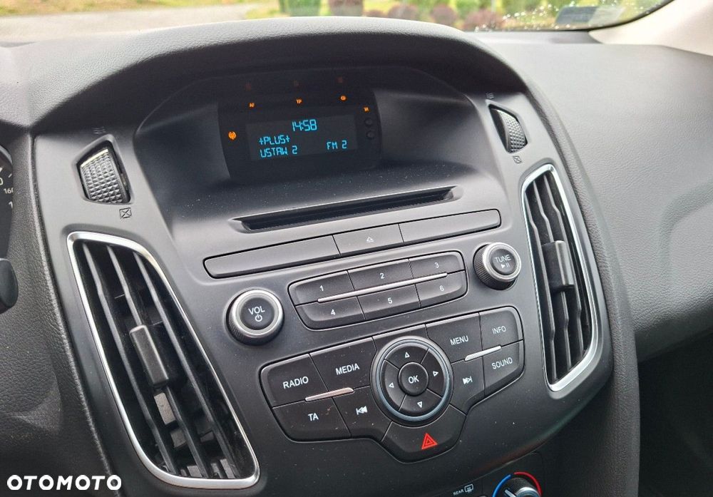 Ford Focus - 27