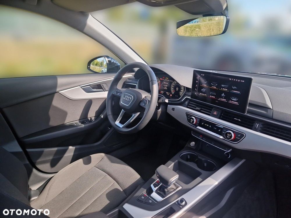 Audi A4 Limousine - 10