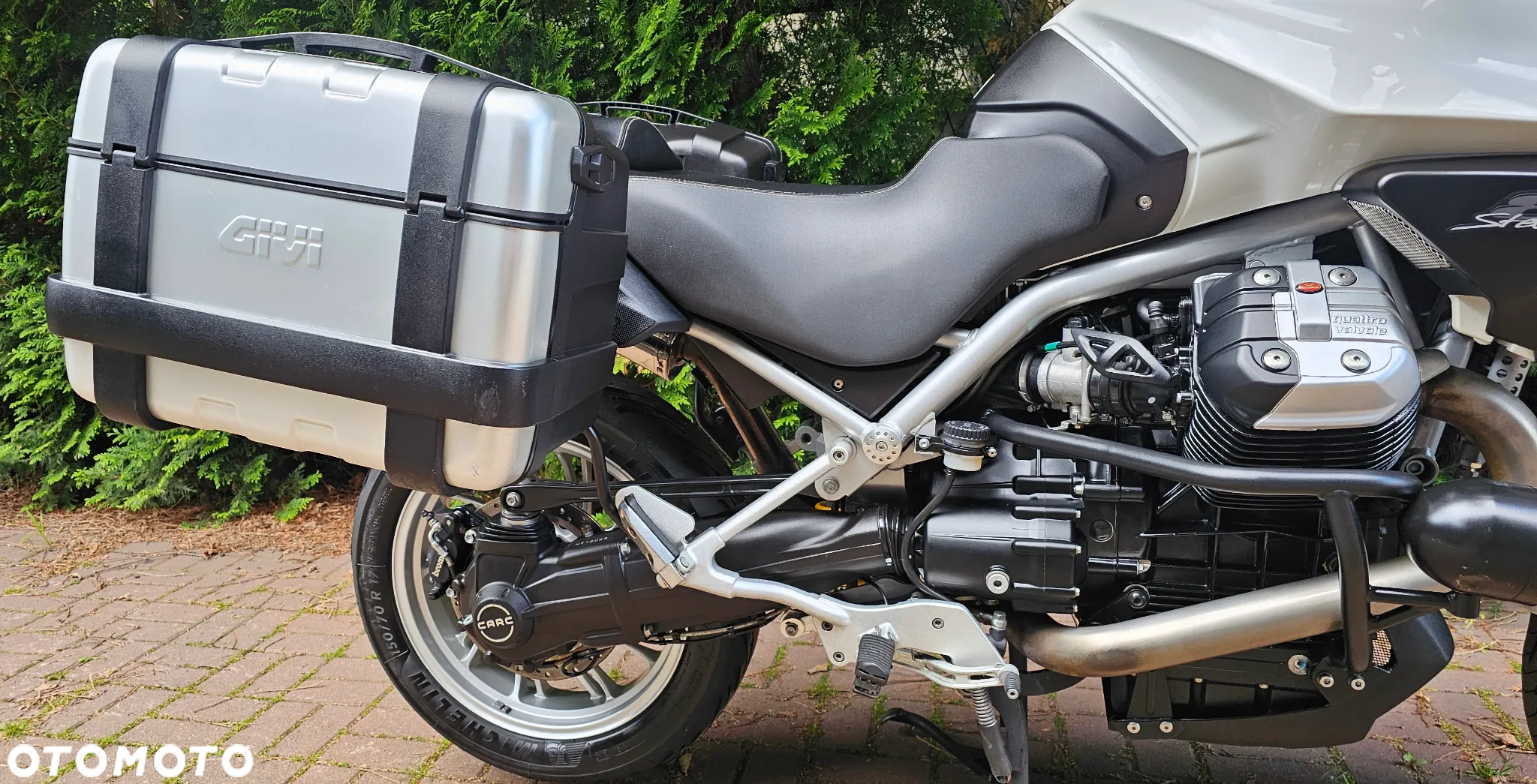 Moto Guzzi Stelvio - 11