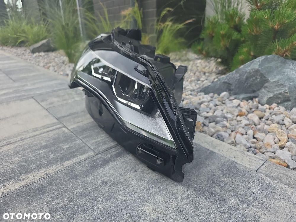 PEUGEOT 3008 5008 II 2 LIFT Lampa prawa przód Full Led Base Eco 9836230180 - 3