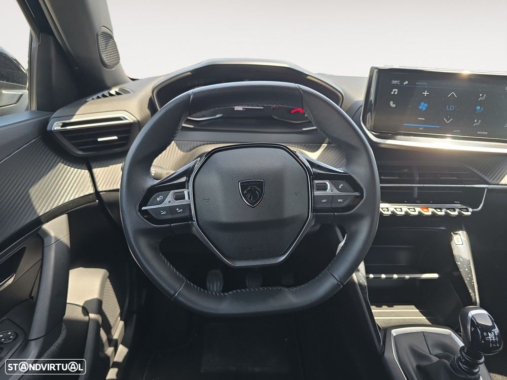 Peugeot 2008 1.2 PureTech Style - 12