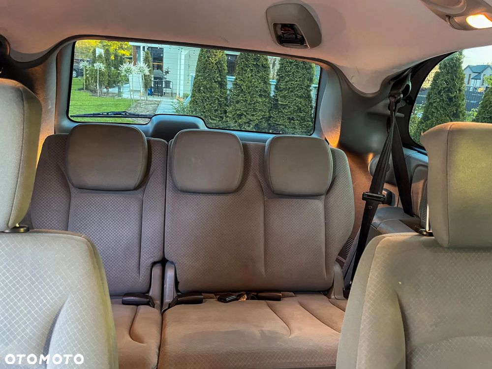 Chrysler Grand Voyager 2.8 CRD SE S&G - 28
