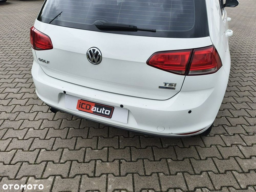 Volkswagen Golf - 10