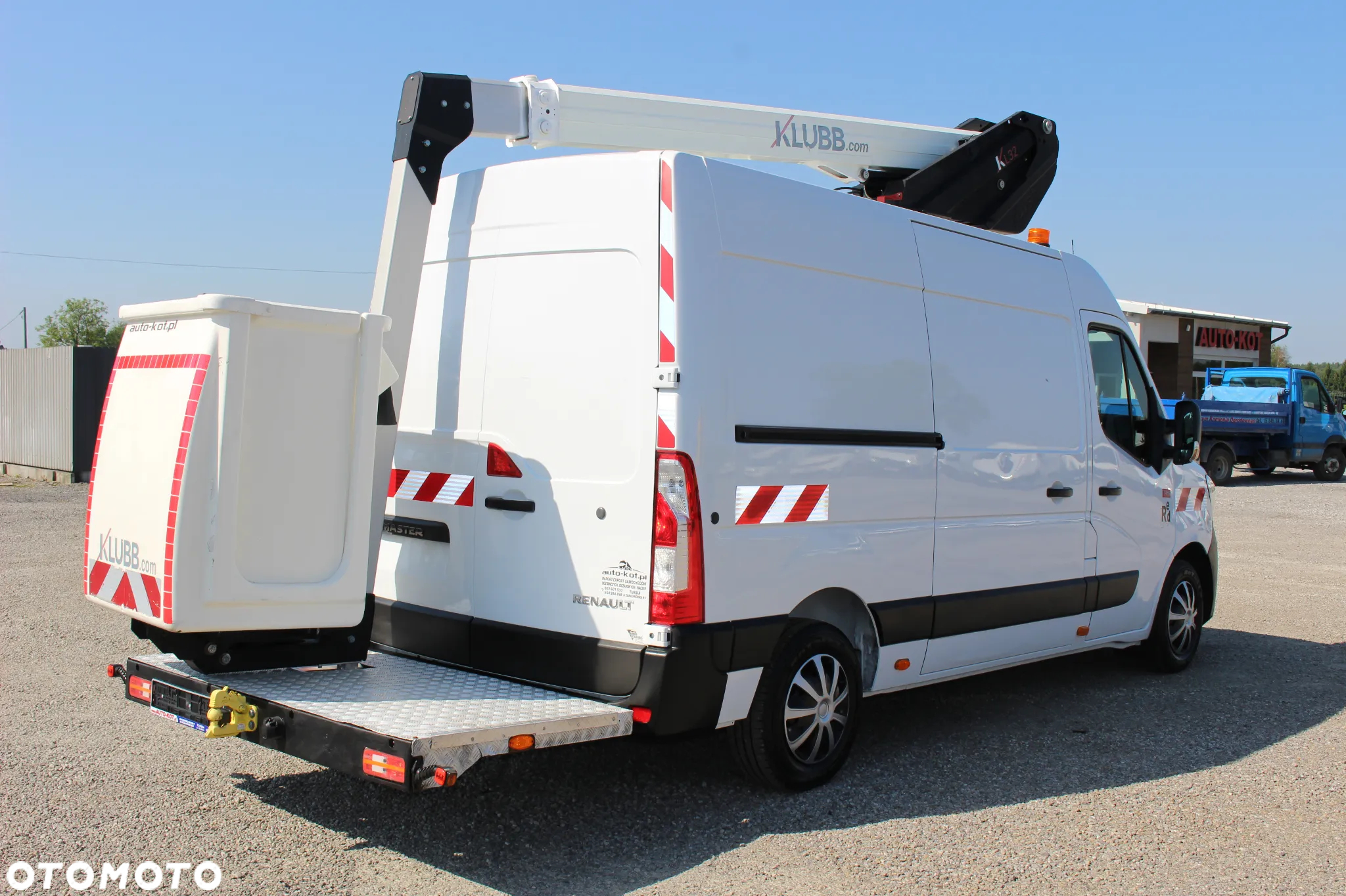 Renault MASTER 2.3 DCI 145 KM*/PODNOŚNIK KOSZOWY KLUBB 12.5M/*SERWIS*/ STAN IDEALNY / - 14