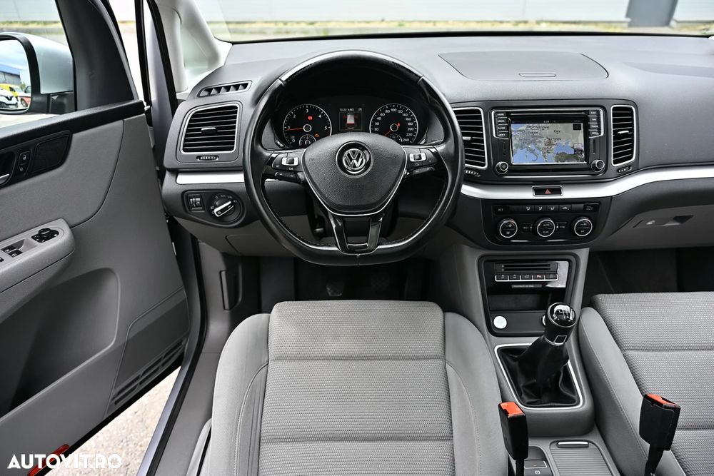 Volkswagen Sharan - 12