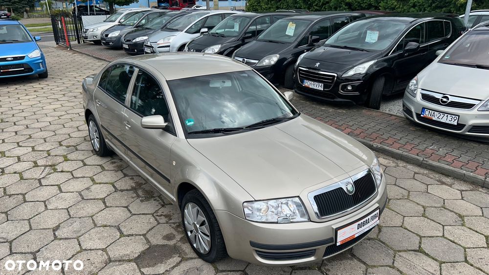 Skoda Superb 2.0 Comfort - 5