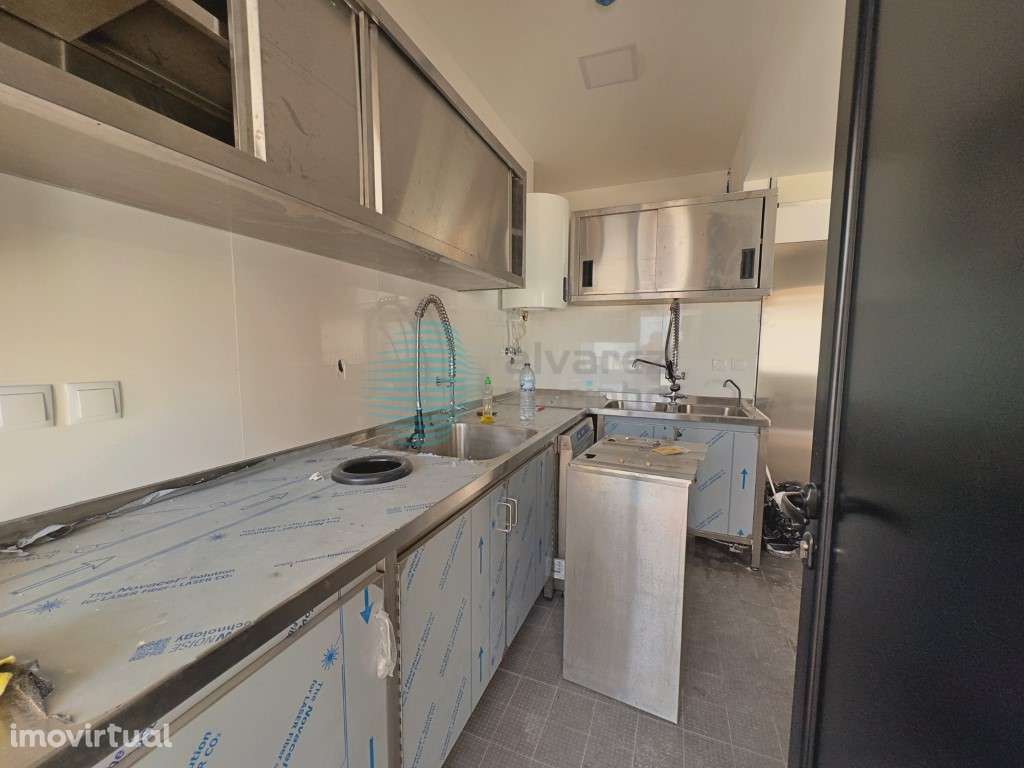 Excelente loja localizada na Ericeira - Grande imagem: 4/12