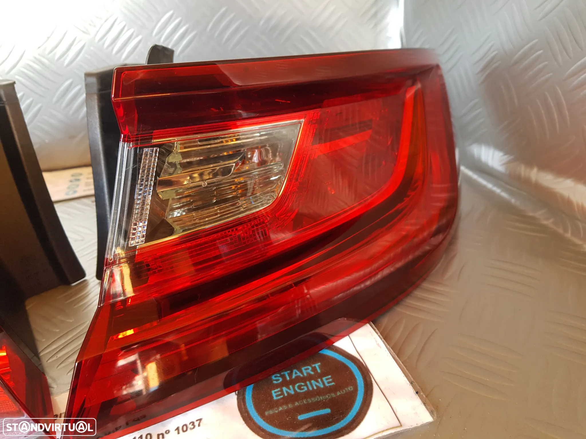 Farolim Farolins Megane IV modelo em carro 2017-2023 - 2