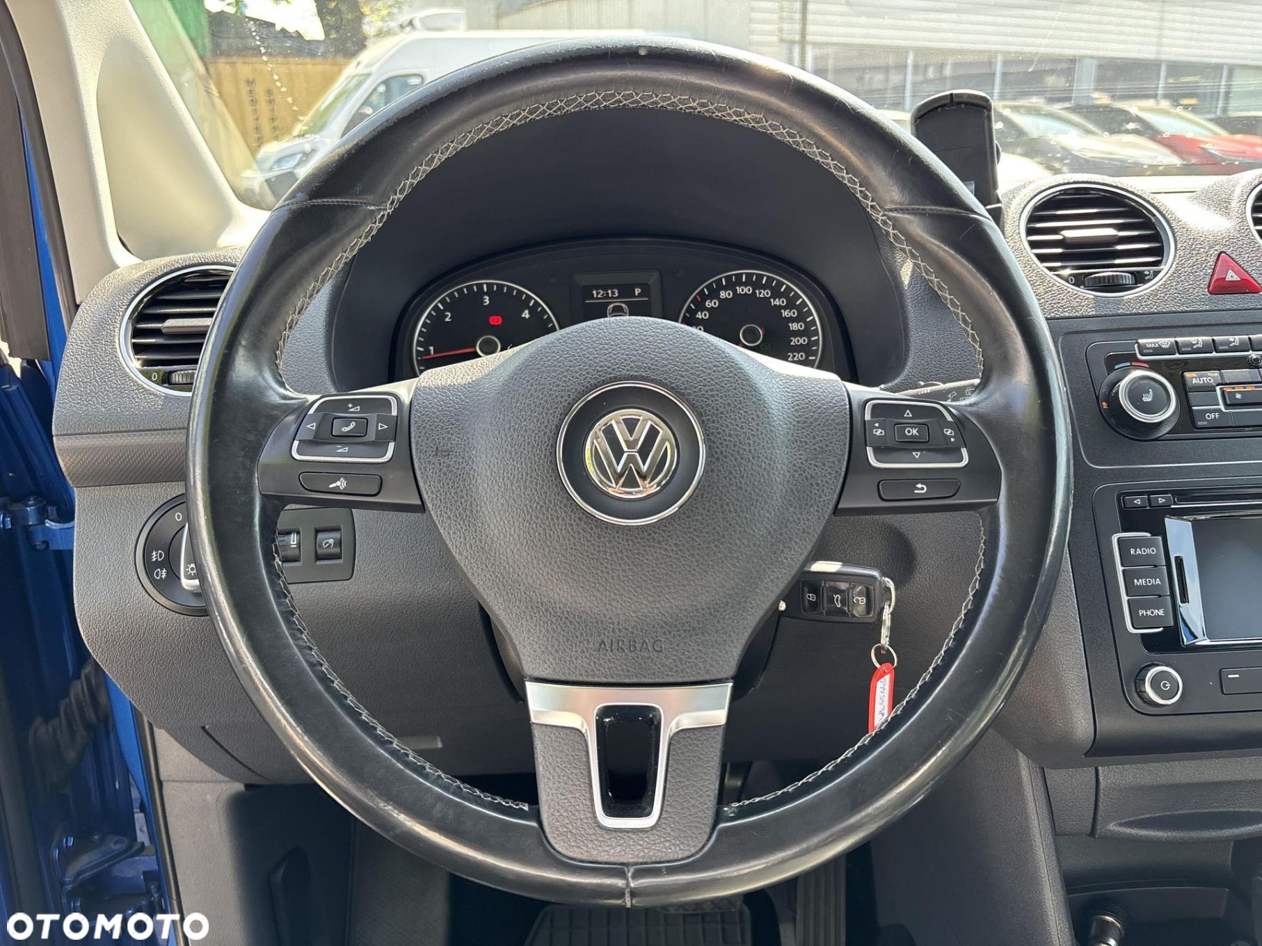 Volkswagen Caddy 2.0 TDI Trendline DSG 4Motion - 10