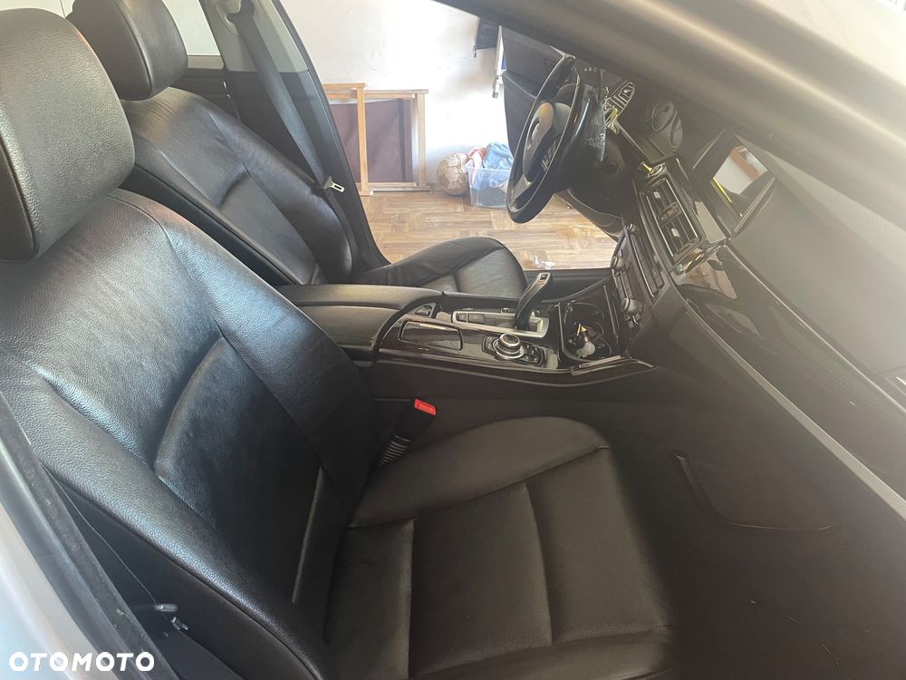 BMW Seria 5 520d Luxury Line - 8