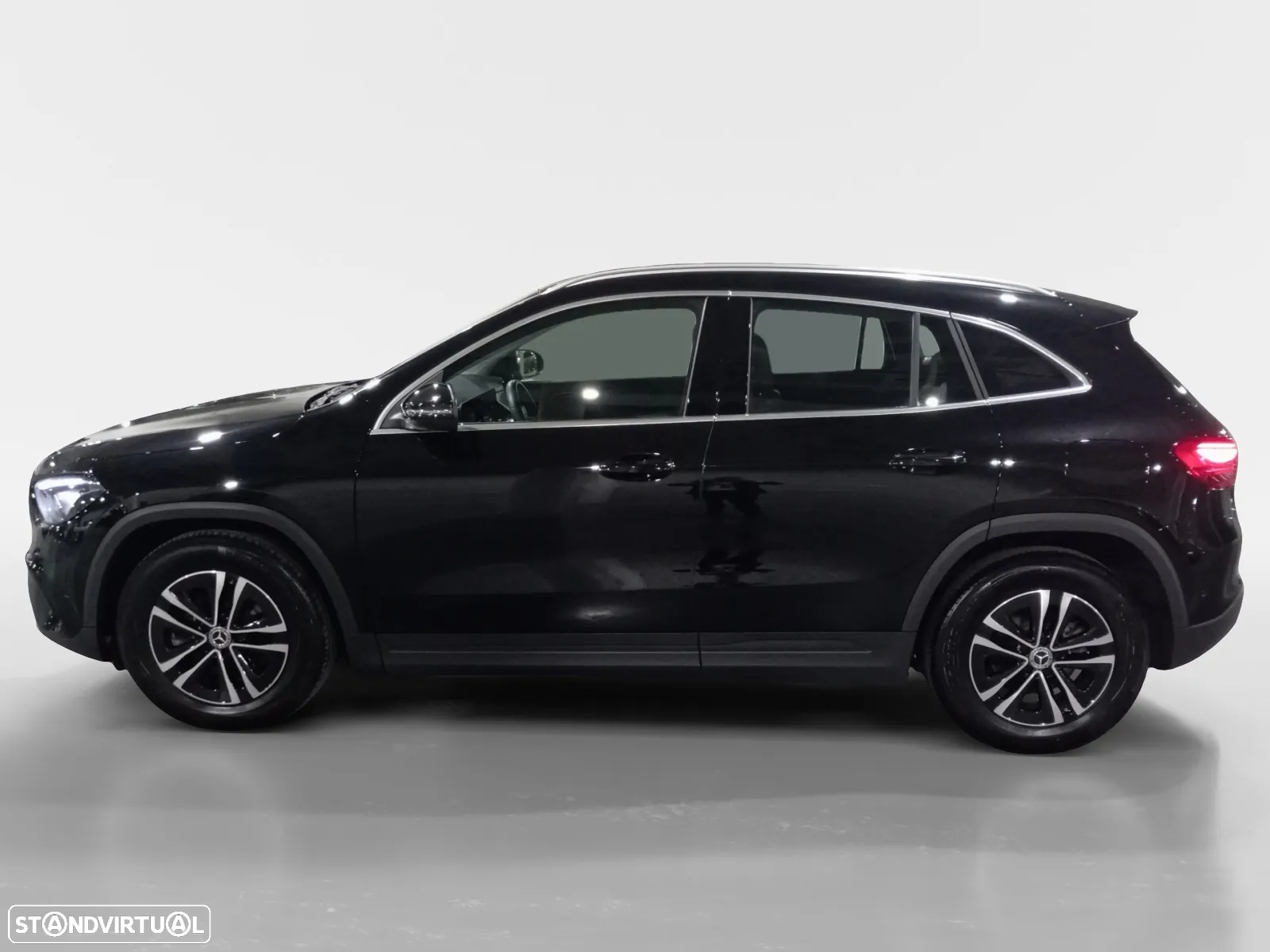 Mercedes-Benz GLA 180 d Progressive - 3