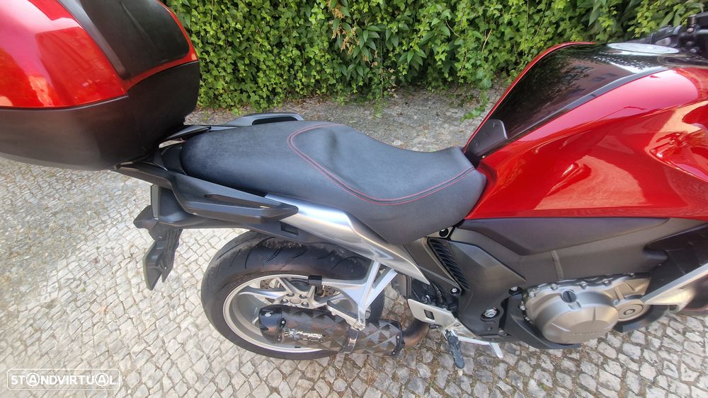 Honda VFR VFR 1200 F - 32