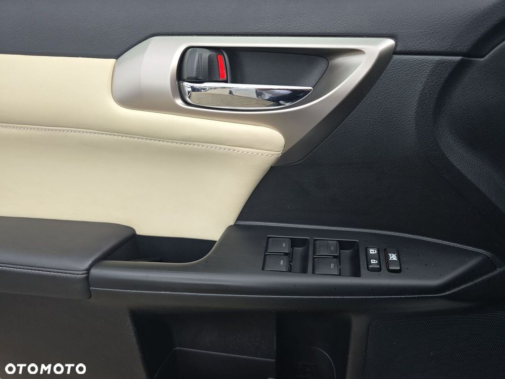 Lexus CT 200h Elegance EU6 - 18