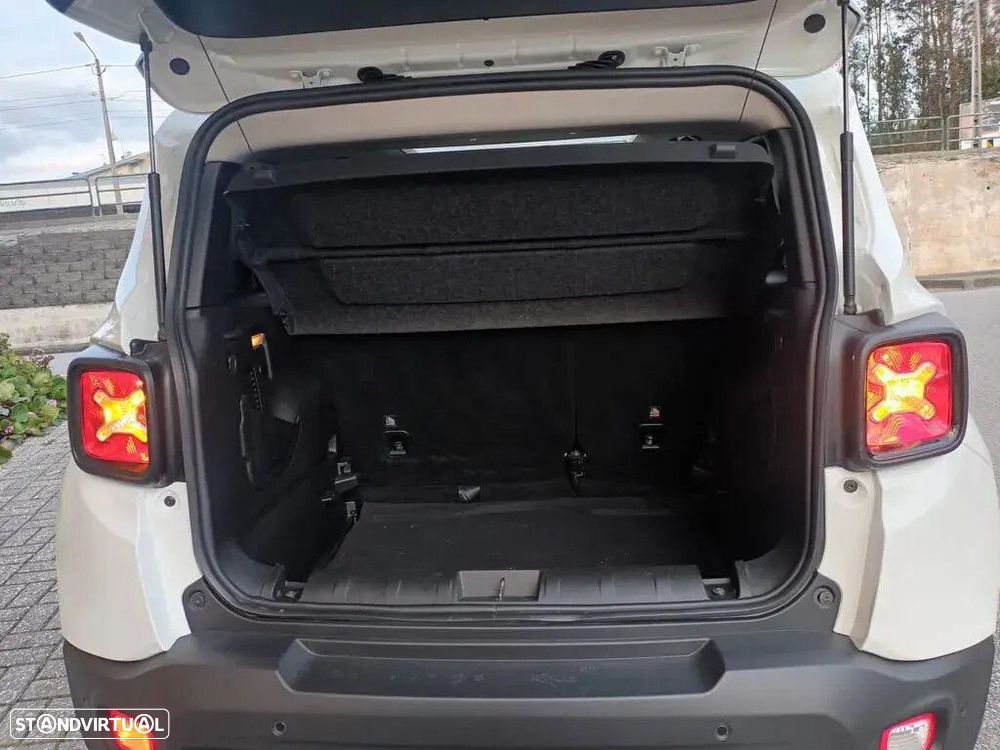 Jeep Renegade 1.0 T Orange Edition - 23