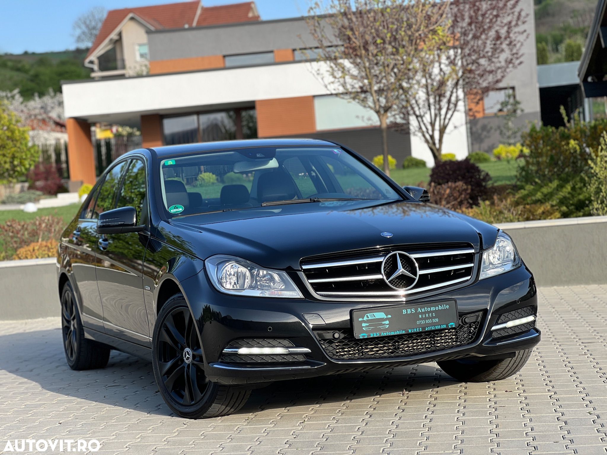 Mercedes-Benz C 180 CGI BlueEFFICIENCY Avantgarde - 1