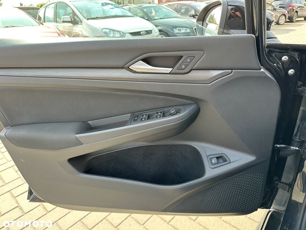 Volkswagen Golf - 21