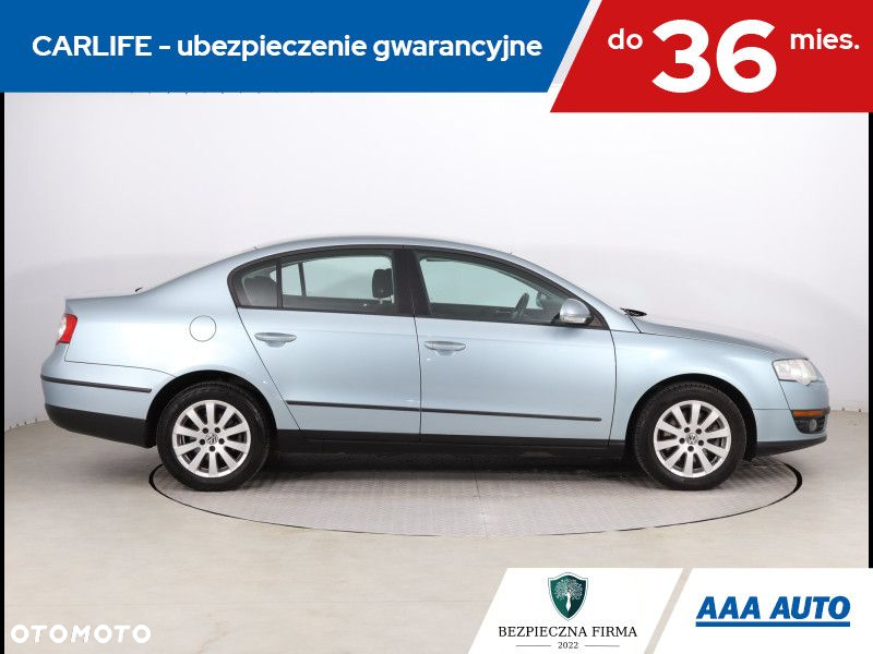 Volkswagen Passat - 7