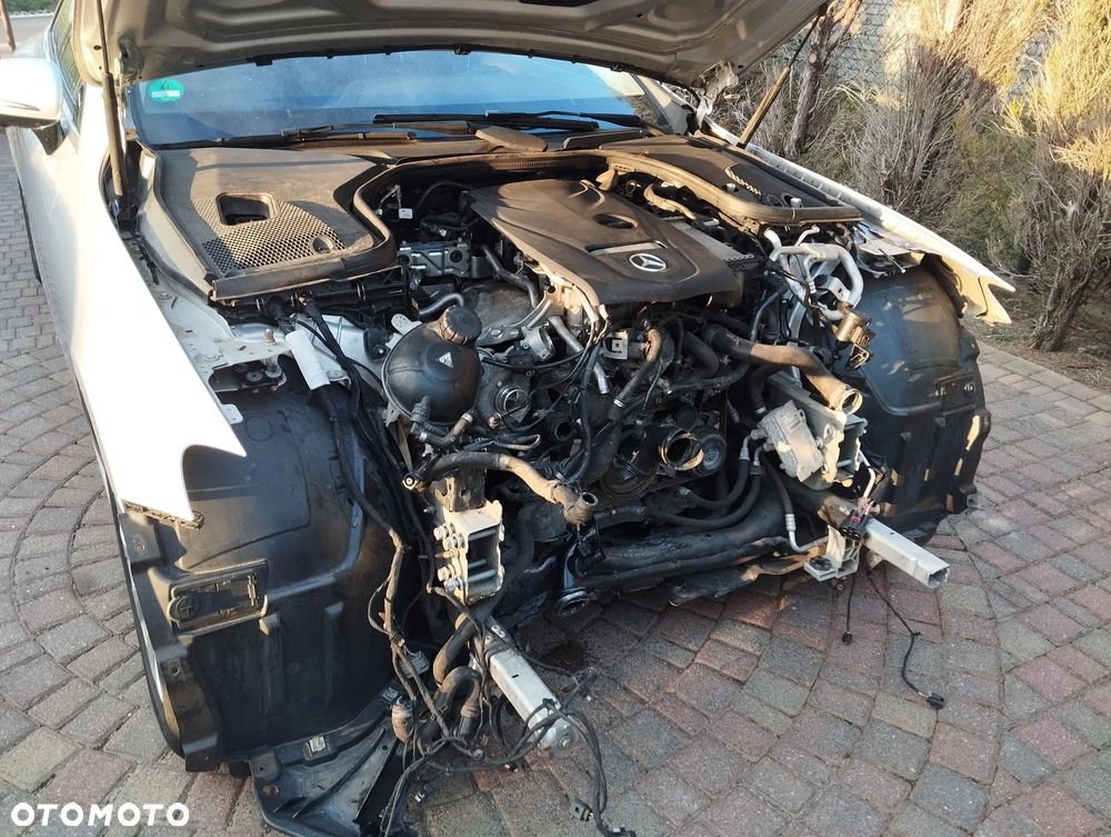 Mercedes-Benz Klasa E 200 9G-TRONIC Avantgarde - 12