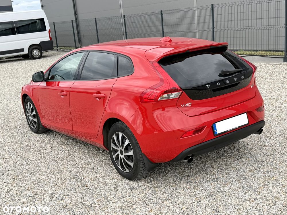 Volvo V40 T3 Drive-E Momentum - 4