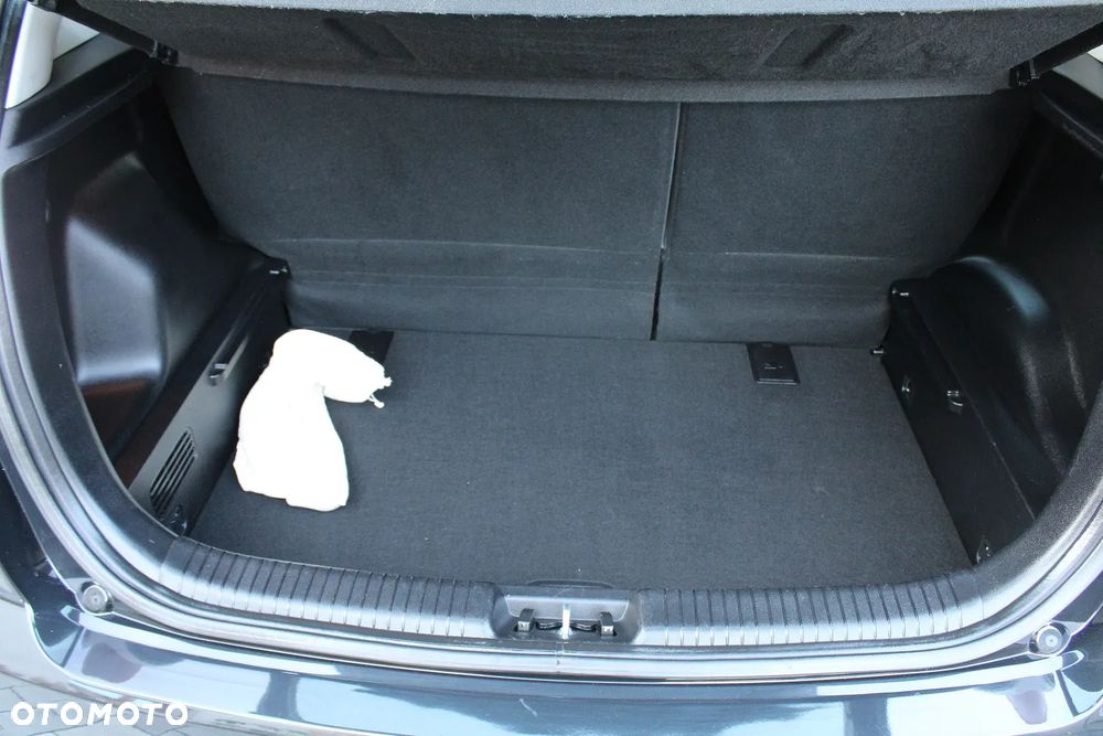 Kia Venga 1.6 CVVT Fifa World Cup Edition - 17