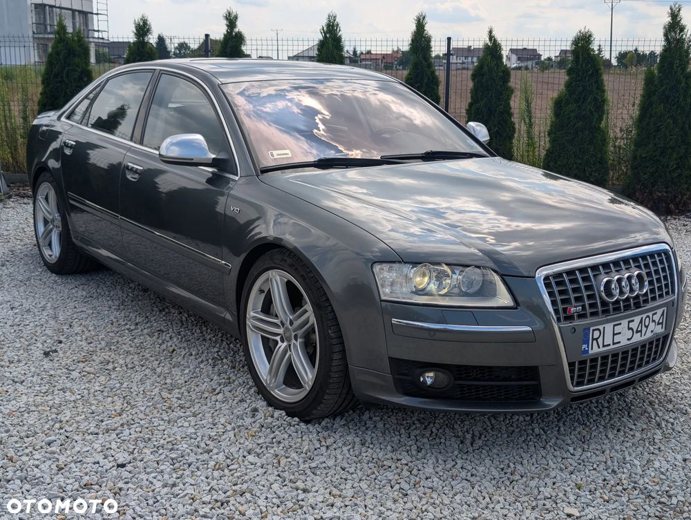 Audi S8 - 9