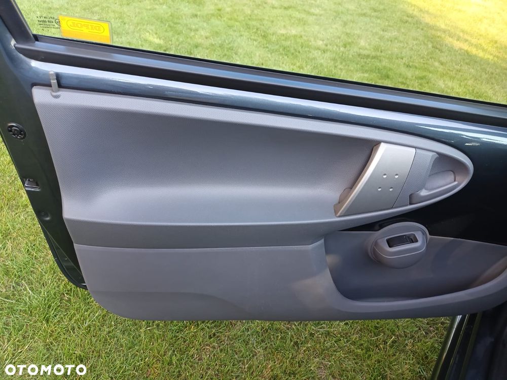 Toyota Aygo Standard - 14