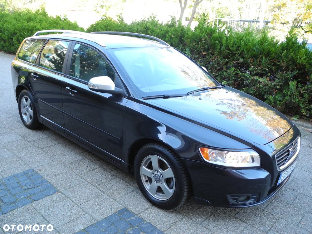 Volvo V50 2009 photo 2