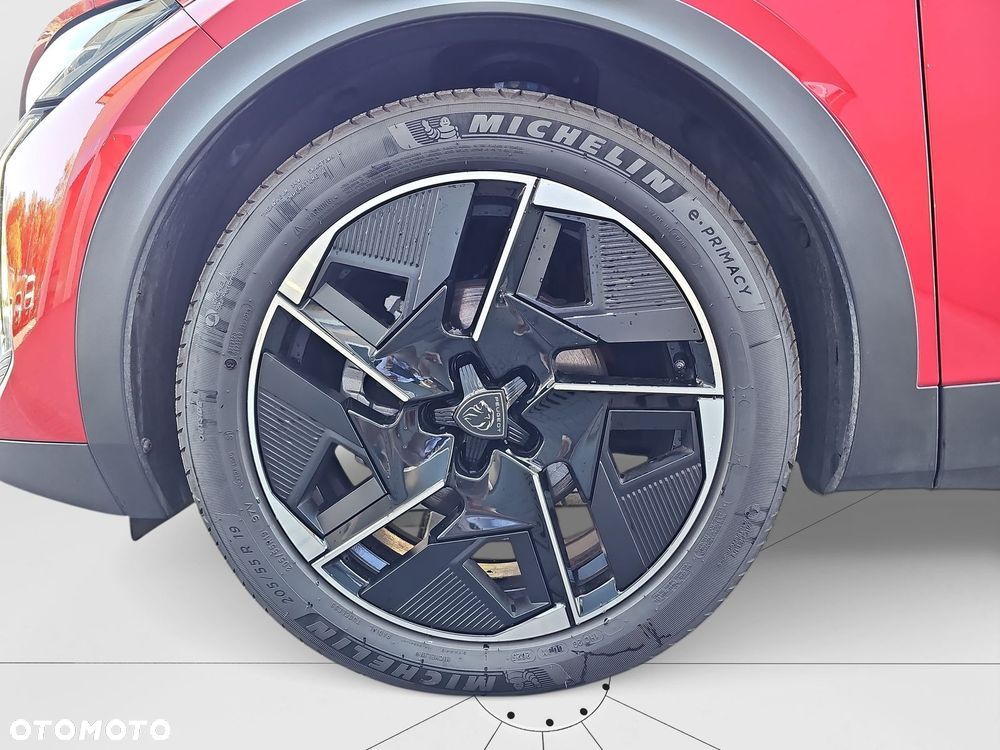 Peugeot 408 - 9