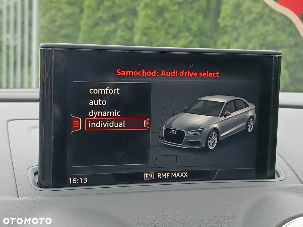 Audi RS3 Limousine 2.5 TFSI Quattro S tronic - 23