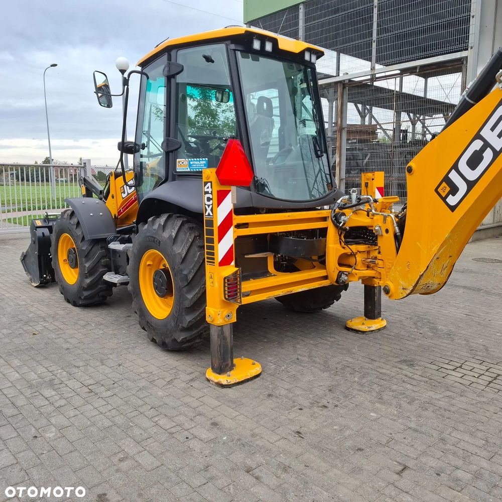 JCB 4CX PLUS AEC - 4