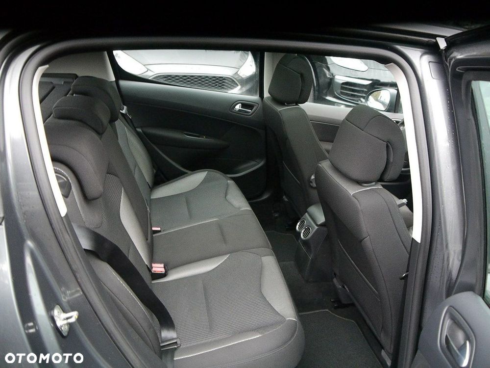 Peugeot 308 1.6 Premium - 25