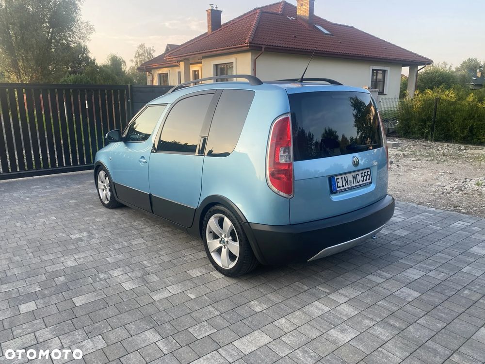 Skoda Roomster 1.2 TSI Scout PLUS EDITION - 7