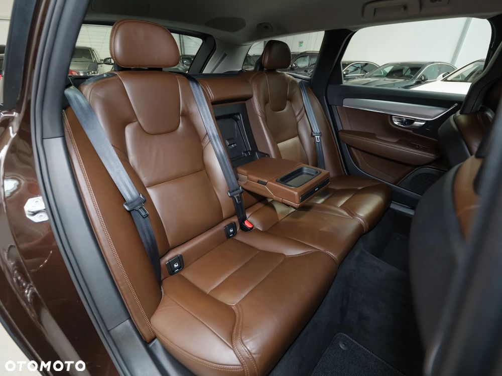 Volvo V90 Cross Country D4 AWD Pro - 20