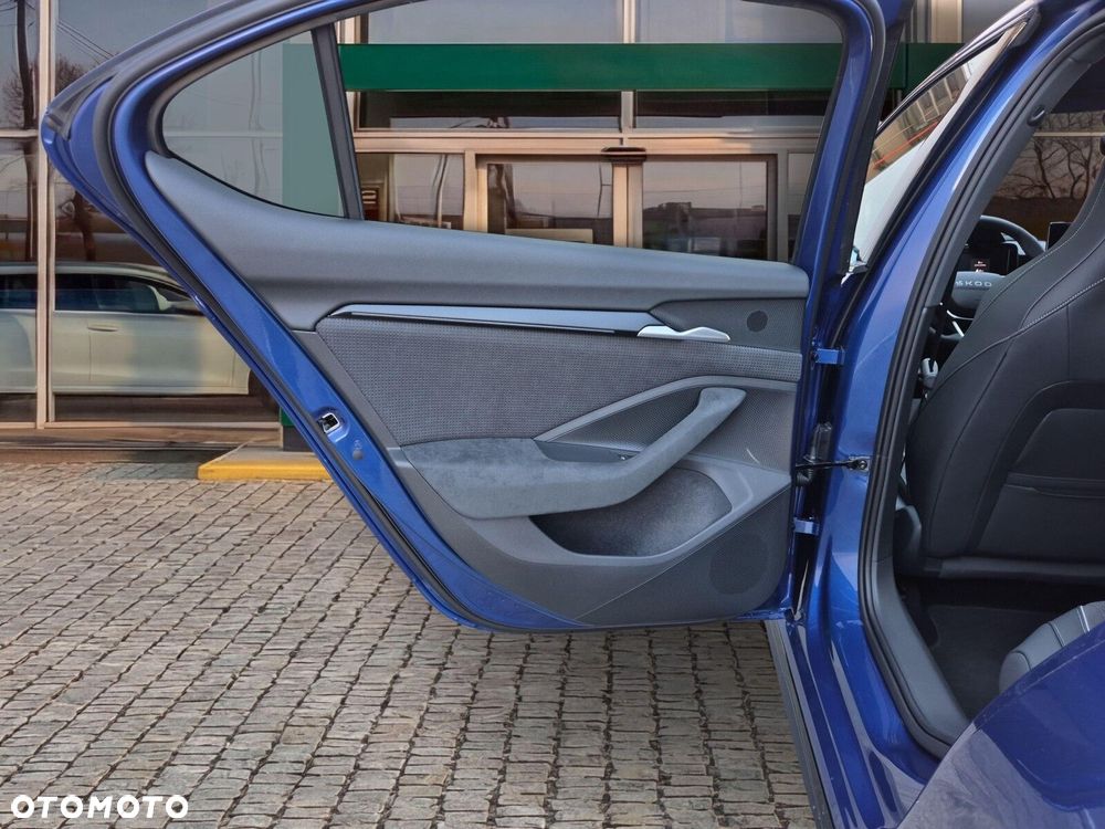 Skoda Superb 2.0 TSI Sportline DSG - 20