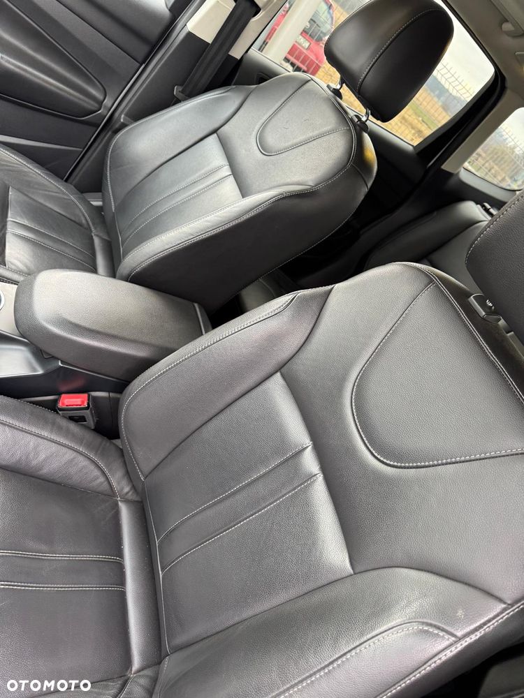 Ford Kuga 2.0 TDCi 4WD Titanium Plus - 9