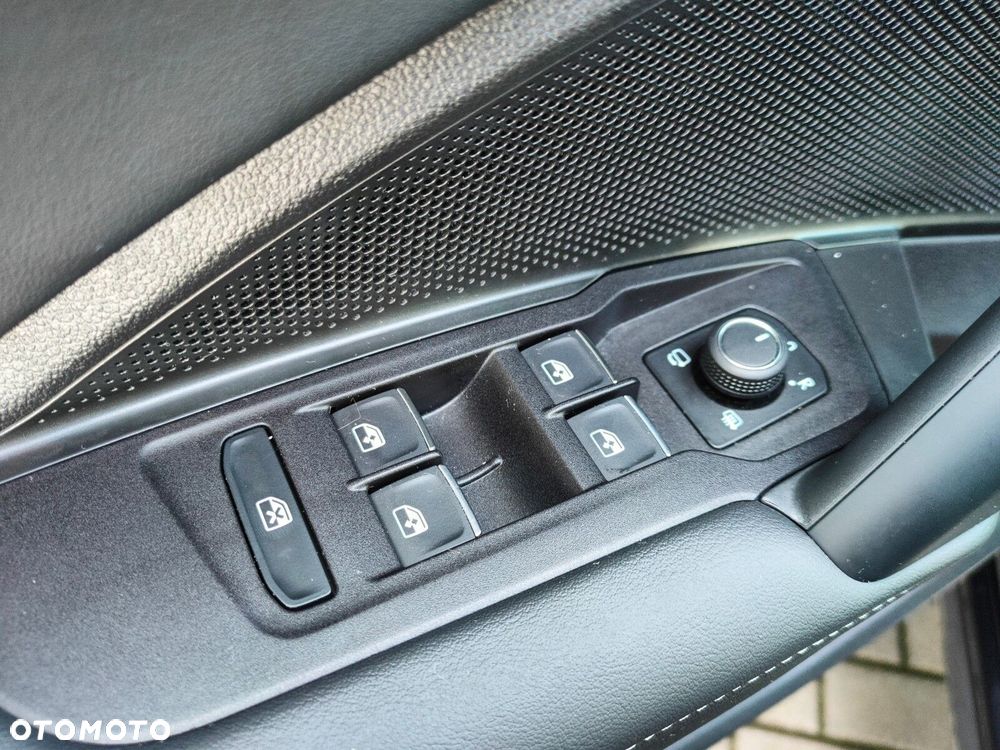 Volkswagen Tiguan - 23