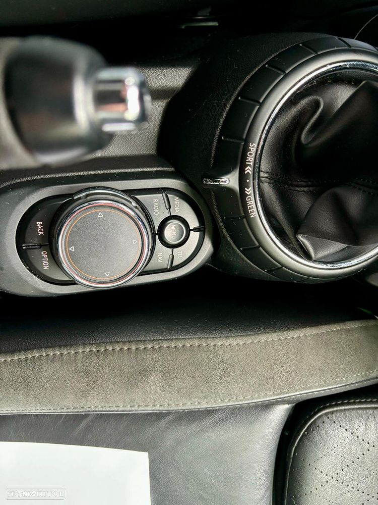 MINI 5 Portas Cooper D Seven Chili - 27