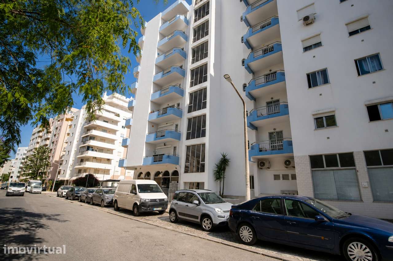 Apartamento T1 com piscina em Armação de Pera - Grande imagem: 2/27