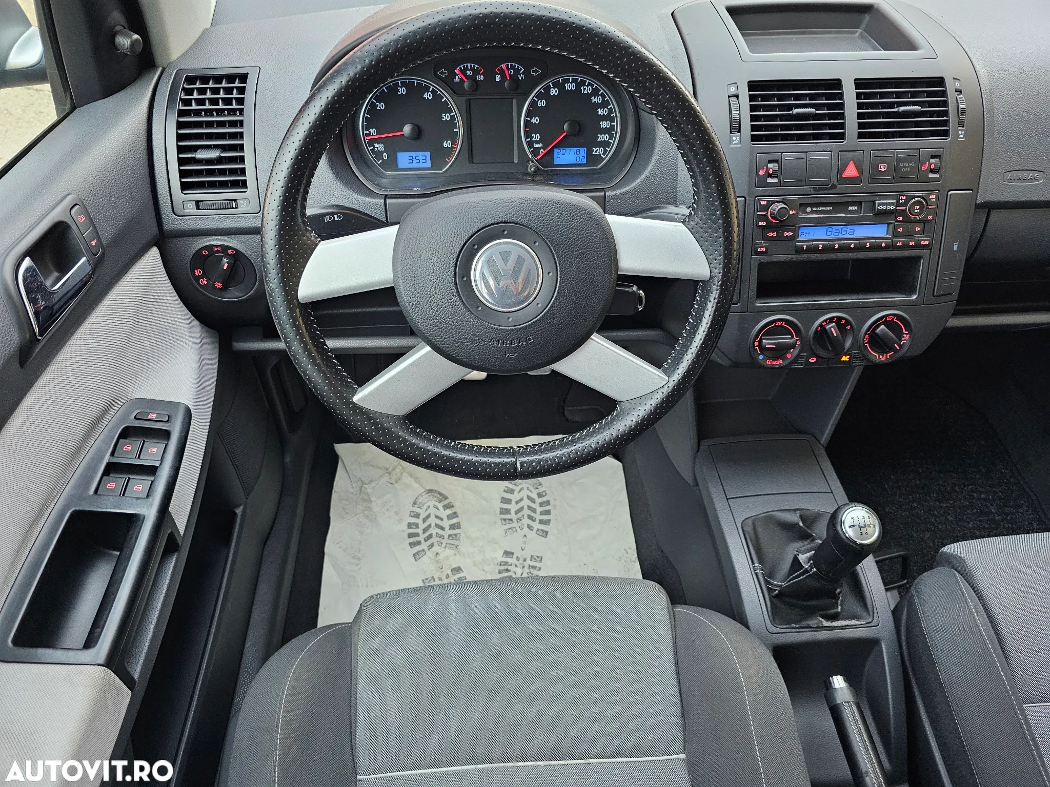 Volkswagen Polo 1.4 Comfortline - 7
